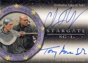 Christopher Judge as Teal'c and Tony Amendola as Bra'tac 1st Tier Multi-Case Incentive Dual-Autograph Card