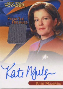 Kate Mulgrew Autograph/Costume Card 6-Case Incentive