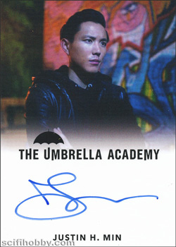 Justin H Min as Ben Hargreeves Autograph card