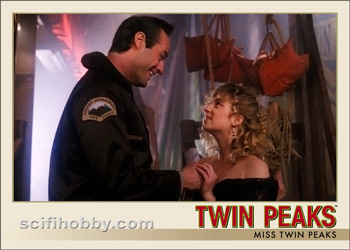 Miss Twin Peaks Base card